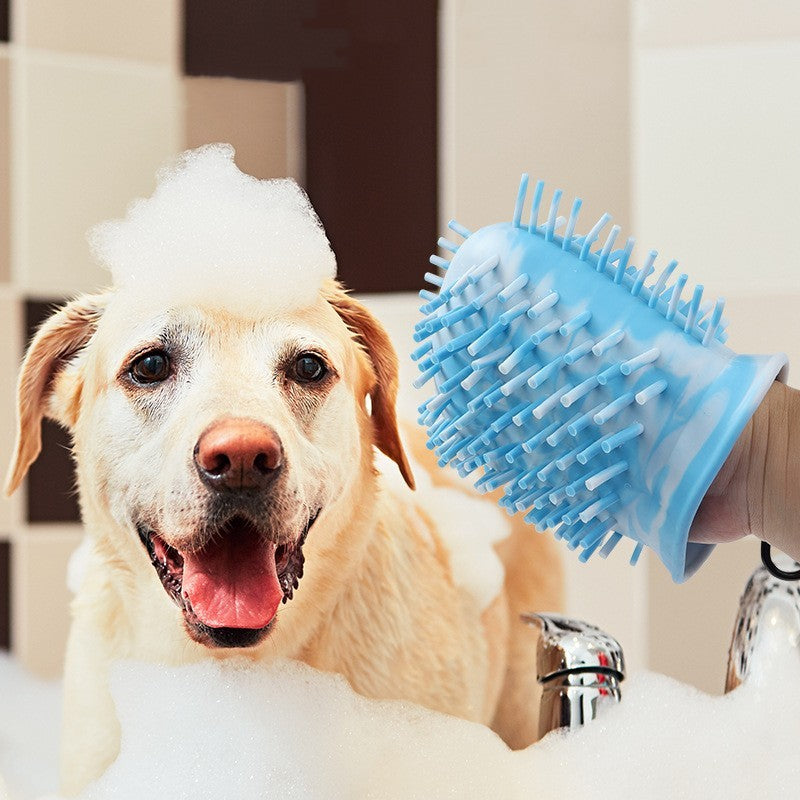 Portable paw cleaner