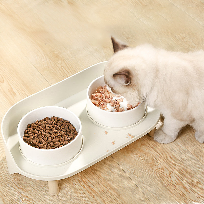 Spill proof food bowls