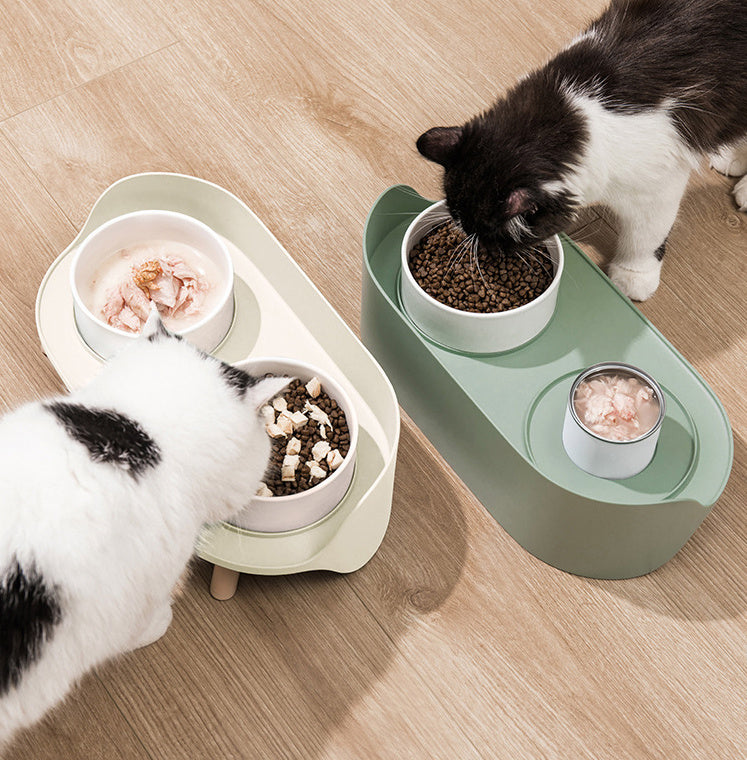 Spill proof food bowls