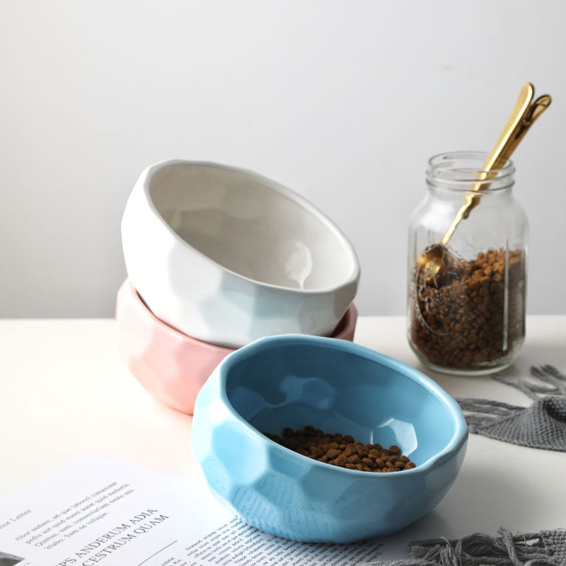 Oblique food bowl